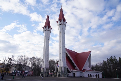 Сердечно поздравляю всех мусульман с завершением священного месяца Рамадан и праздником Ураза-байрам!

В..