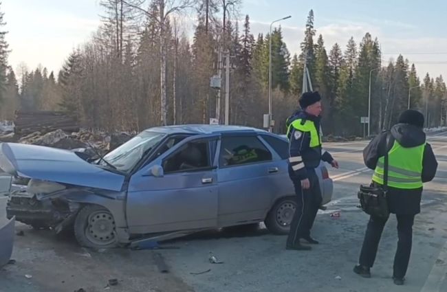 На трассе в Прикамье пьяный водитель влетел в ограждение

Предварительно установлено, что 4 апреля около 12:30..