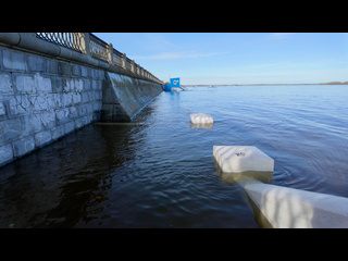 В Самаре спуск к набережной на улице Полевой ушел под воду 

Большая вода паводка 2024 подходит к областному..