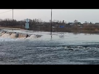 В ночь на 3 апреля в Варне из-за выхода реки из берегов затопило дома

На реке Нижний Тогузак произошло резкое..
