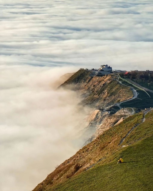 🌫️👻 Плотный морской туман накрывает всё Черноморское побережье примерно 2 раза в год, весной и осенью...