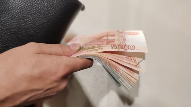 В Самарской области назначили денежные выплаты медикам до 50 000 рублей 

Разбираемся, кому и сколько выделят..