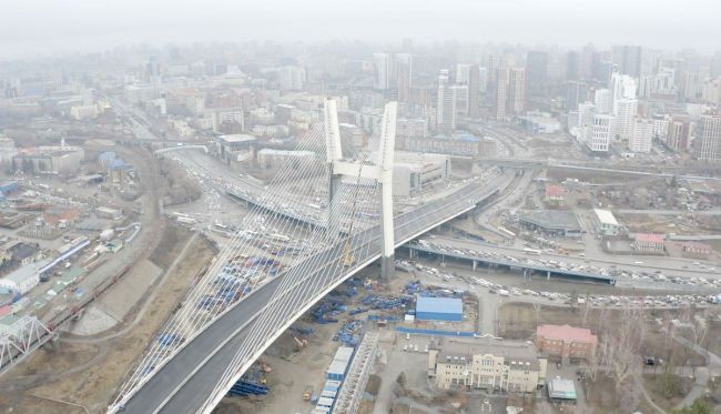 Четвертый мост в Новосибирске готов на 83%

Об этом сообщили в «ВИС» и показали фотографии сооружения. Сейчас..
