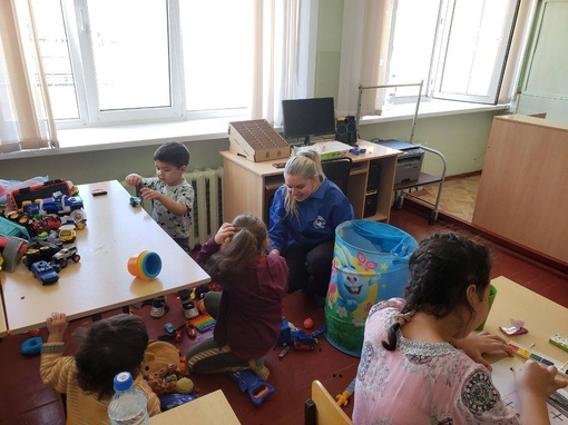 На помощь Оренбургу из Нижегородской области приехали 50 волонтеров

Они доставили более 2 тонн гумгруза:..