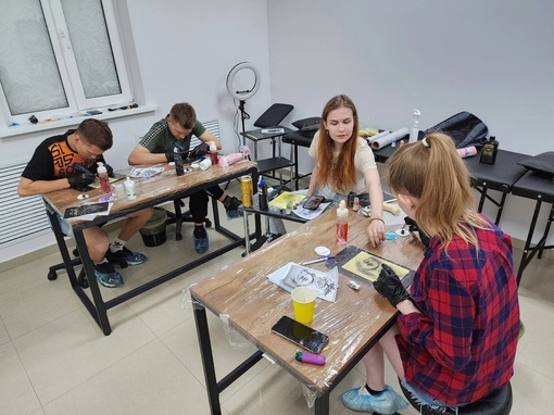 Санкт-Петербург! В вашем городе проводятся бесплатные мастер-классы по тату для всех желающих!

На..