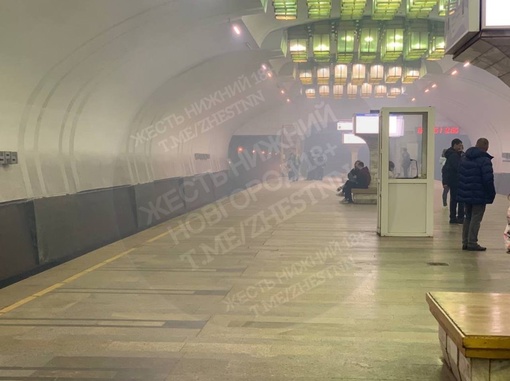 🗣️ Станция метро «Парк Культуры» закрыта из-за задымления. Внутрь никого не пускают.

Произошло короткое..
