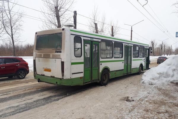 В Самаре ищут того, кто предоставит автобусы вместо отмененных из-за ремонта путей на улице Ново-Садовой..