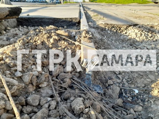 В Самаре демонтировали трамвайные рельсы на важном участке 

Эксклюзивный репортаж с места, где начали..