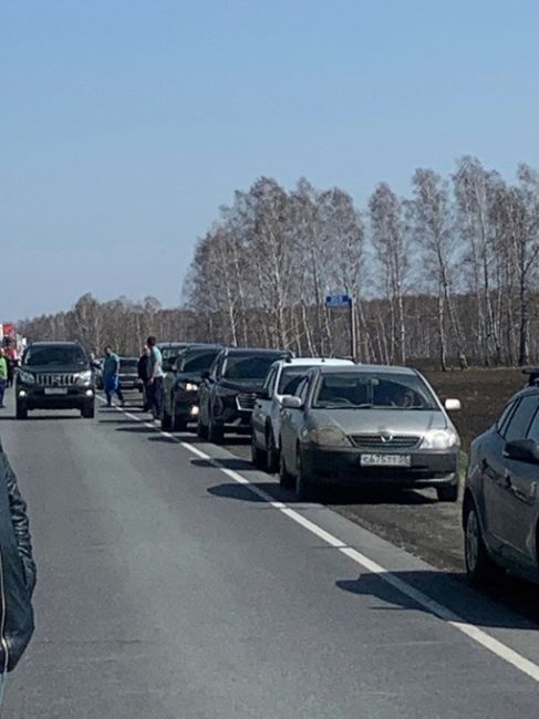 Все мы знаем про ситуацию с паводками, в частности про с Абатское в Тюменской области. Люди, давайте уважать..