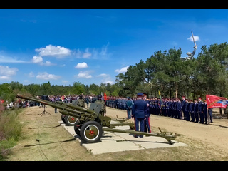 В День Победы ровно в полдень в Волгограде на южном склоне Мамаева кургана прозвучал традиционный «Выстрел..