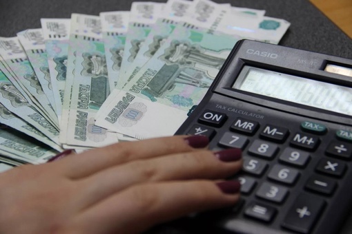 💰Через 9 лет больше половины жителей Краснодарского края будут получать зарплату 100 тысяч рублей

По уровню..