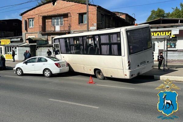 В Самаре автобус сбил мужчину на остановке 

Пострадавший госпитализирован. 
 
Как сообщили в ГУ МВД по..