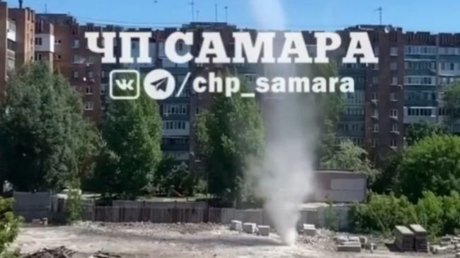 Самарцы засняли на ул. Коммунистической торнадо 

Смерч в центре города 

Во вторник, 28 мая, самарцы стали..