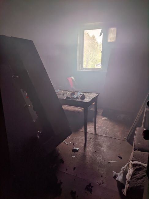 За последние сутки в расселённом общежитии на Ильича 77 произошло 3 пожара! 

Первый был 12 мая примерно в 16:20,..