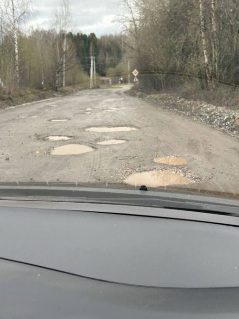 От подписчиков 

Добрый день, просим помочь с содержанием дороги Заозерье-Глушата.
Состояние дорогие..