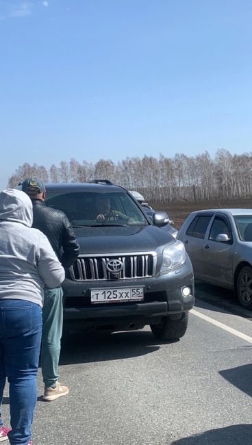 Все мы знаем про ситуацию с паводками, в частности про с Абатское в Тюменской области. Люди, давайте уважать..