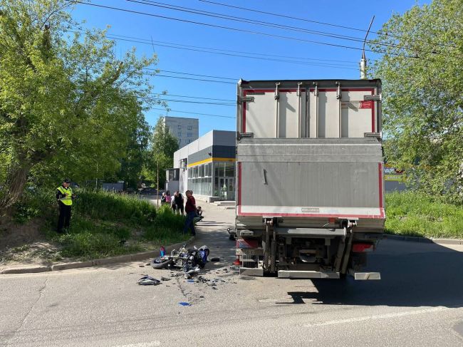 Мотоцикл разлетелся на куски

ДТП с участием мотоцикла произошло утром 3 июня на улице Зорге..