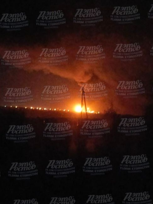 ‼ ВСУ ударили по Новошахтинскому нефтеперерабатывающему заводу. Там начался пожар, столб огня высотой в 20-30..