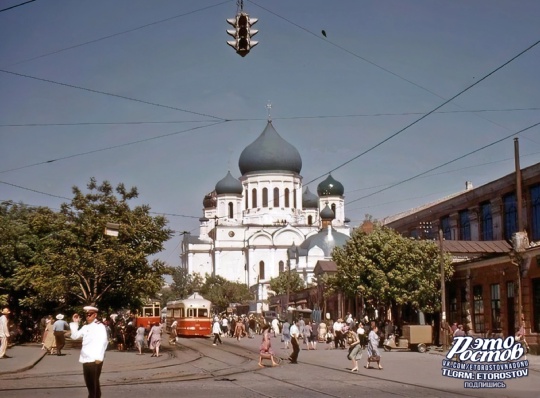 Центральный рынок, 1963 год.
Скромно, и со..