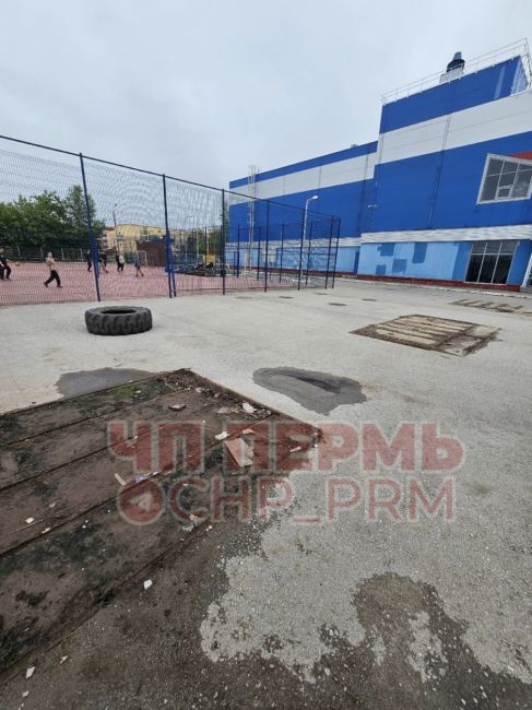 Опасный скейт-парк в Кондратово демонтировали...отмучался

Дальнейшие планы в отношении комплекса пока..