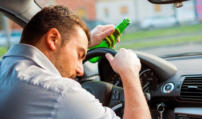 В Новосибирске за выходные было задержано 37 водителей в состоянии алкогольного опьянения.

Как сообщает..