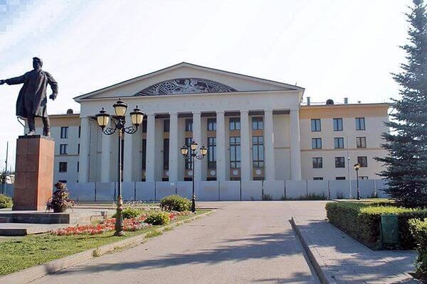 ДК на площади Кирова в Самаре будут реставрировать до 30 декабря 

Выполнить работы в указанный срок поручило..