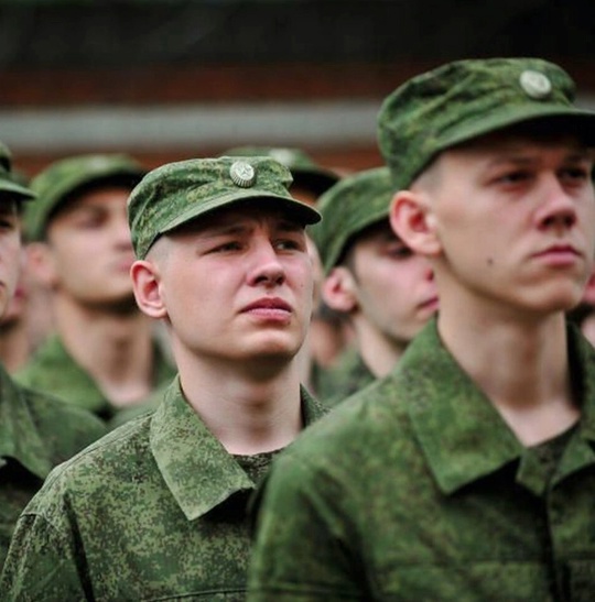 Госдума планирует увеличить срок службы в армии для новых граждан РФ до двух лет 

Поправку об увеличении..