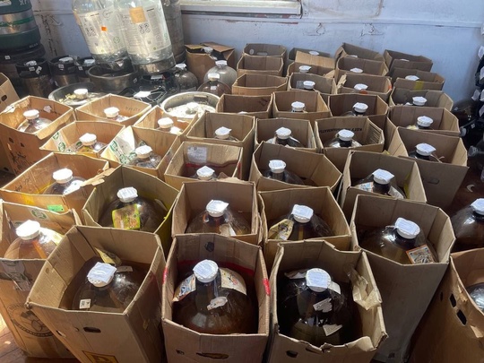 🍺1 290 литров палёного пива изъято оборота в Сочи 

Напиток продавали гостям и жителям курорта в торговой..