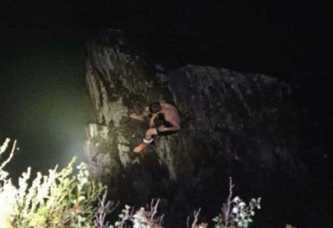 Путешественник из Новосибирска сорвался со скалы на Алтае

Молодой человек сорвался и упал на береговую..