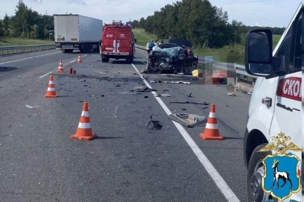Двое погибли и трое пострадали в аварии на трассе М‑5 в Самарской области 

ДТП произошло утром 27 июля 2024..
