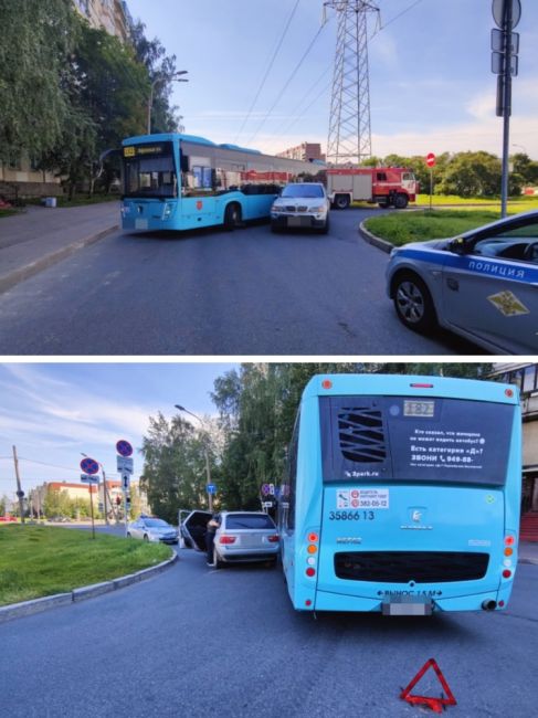 Лазурный автобус не разъехался с BMW, из-за чего пострадал ребёнок

Очередное ДТП с общественным транспортом..
