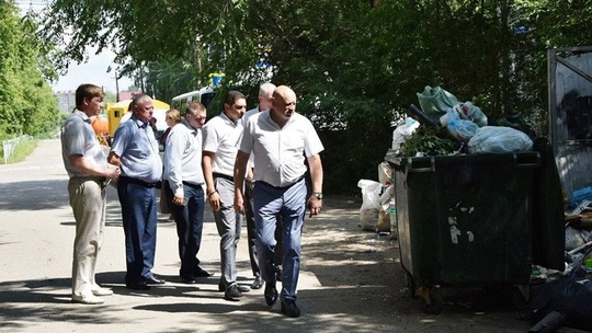 Шелест поручил синхронизировать работы по уборке мусора в Омске

Управление дорожного хозяйства и..