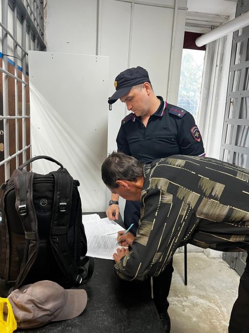 🥴 49-летний житель Красновишерского района был арестован на двое суток за пьяный дебош на вокзале..
