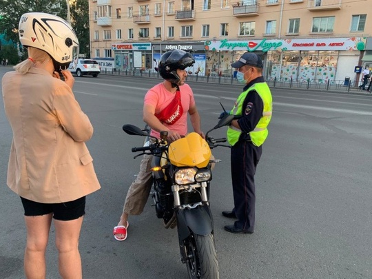 Полиция устроит рейд на омских мотоциклистов

Сотрудники региональной ГИБДД выяснят, нарушат ли ПДД..