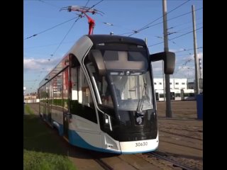 Беспилотный трамвай уже накатал по Москве 400 км. Ни одного сбоя или ДТП зафиксированно не было.

Поездка с..