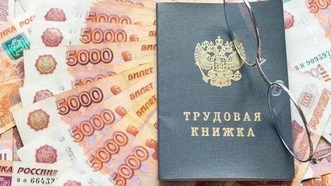 Минтруд предложил увеличить минимальный размер оплаты труда с 1 января 2025 года до 22 440 рублей. 

В 2024 МРОТ..