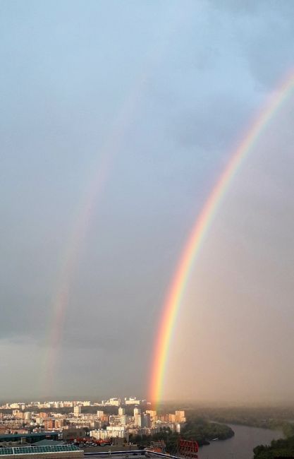 😍В небе над Уфой после дождя появилась радуга 
 
🌈Красивые снимки от наших подписчиков! 
 
А какая у вас..