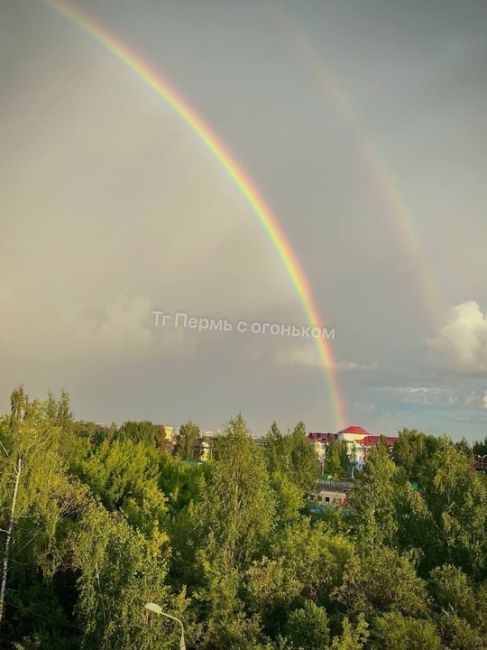 Двойная радуга над Пермью после дождя..