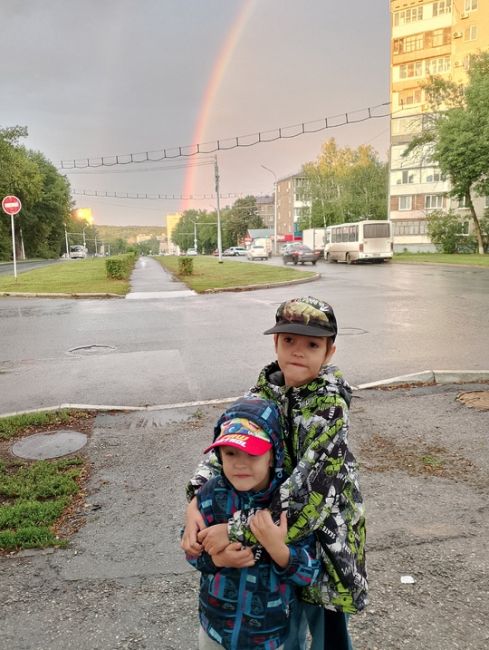 😍В небе над Уфой после дождя появилась радуга 
 
🌈Красивые снимки от наших подписчиков! 
 
А какая у вас..