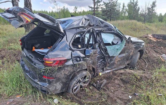 🗣️ Нижегородцам посчастливилось выжить в жуткой аварии на Московском шоссе

BMW врезалась в дерево. В итоге..