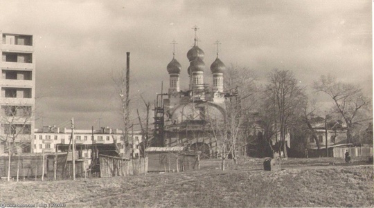 г.Горький.(60-е гг.)💙
наб. Федоровского.Церковь Успения Божией..