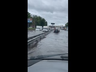 ‼️В городе снова возникли проблемы с ливневой канализацией. Из-за сильного дождя улицы города оказались..