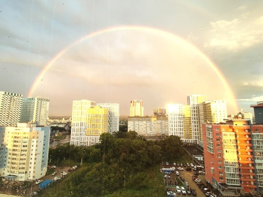 😍В небе над Уфой после дождя появилась радуга 
 
🌈Красивые снимки от наших подписчиков! 
 
А какая у вас..