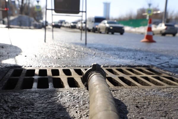 В Самаре промоют дождевой коллектор на улице Аэродромной 

Он расположен на участке между улицами..