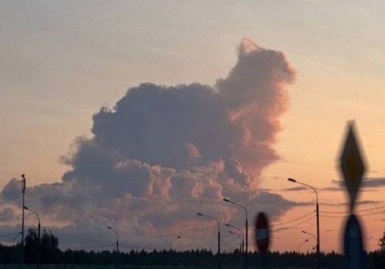 ☁️Над Шереметьево проплыл облачный..