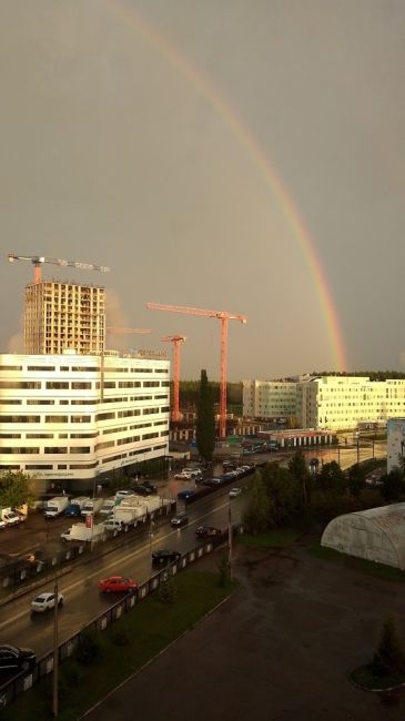 😍В небе над Уфой после дождя появилась радуга 
 
🌈Красивые снимки от наших подписчиков! 
 
А какая у вас..