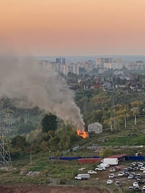 🔥Сегодня вечером в Перми на улице Грибоедова произошел пожар 

Сообщение о возгорании поступило 15 сентября,..