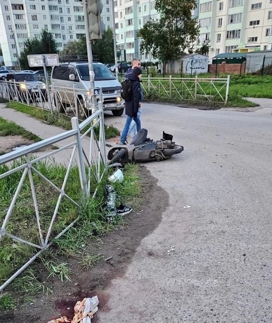 Молодой омич на мопеде пострадал после столкновения с автомобилем

Сегодня в 18.05 часов в Госавтоинспекцию..