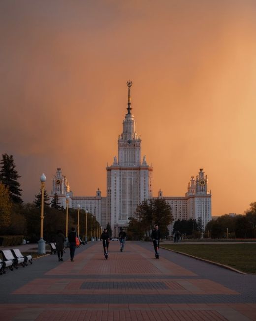 МГУ имени М.В.Ломоносова

Фото:..