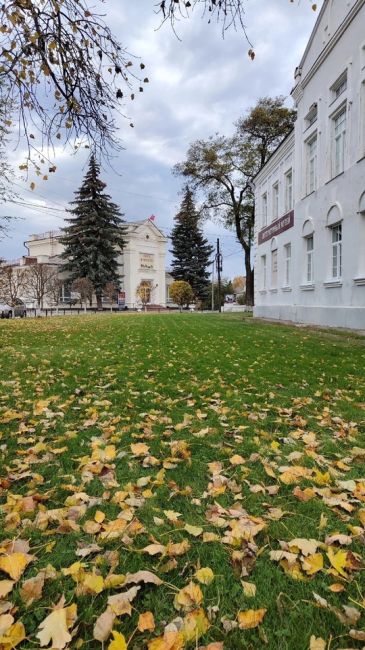 Осенние улицы станицы Вешенской
Шолоховский район, Ростовская область.

фото Михаил..